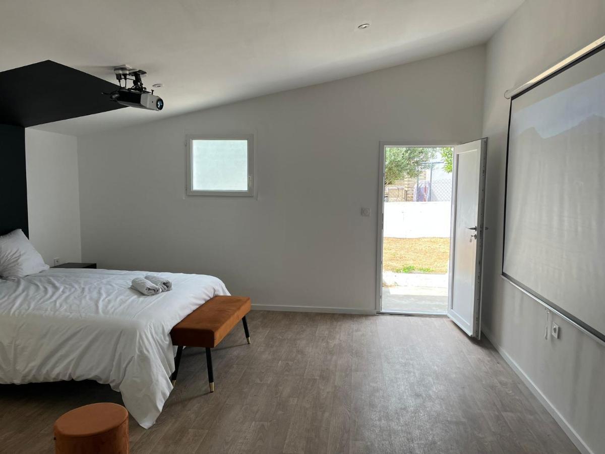 NG SuiteHome Queven Balnéo I Rétroprojecteur Esterno foto