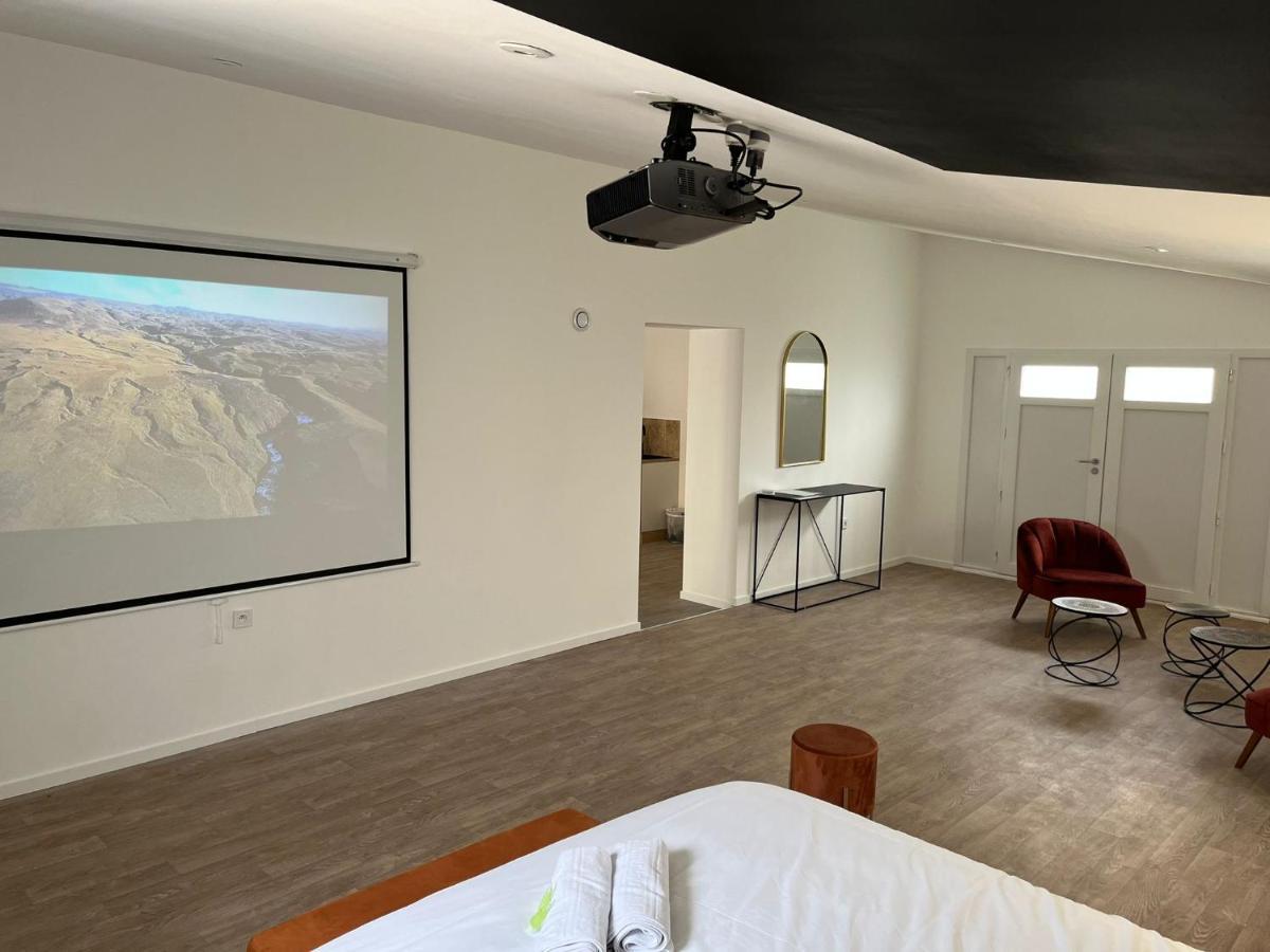 NG SuiteHome Queven Balnéo I Rétroprojecteur Esterno foto